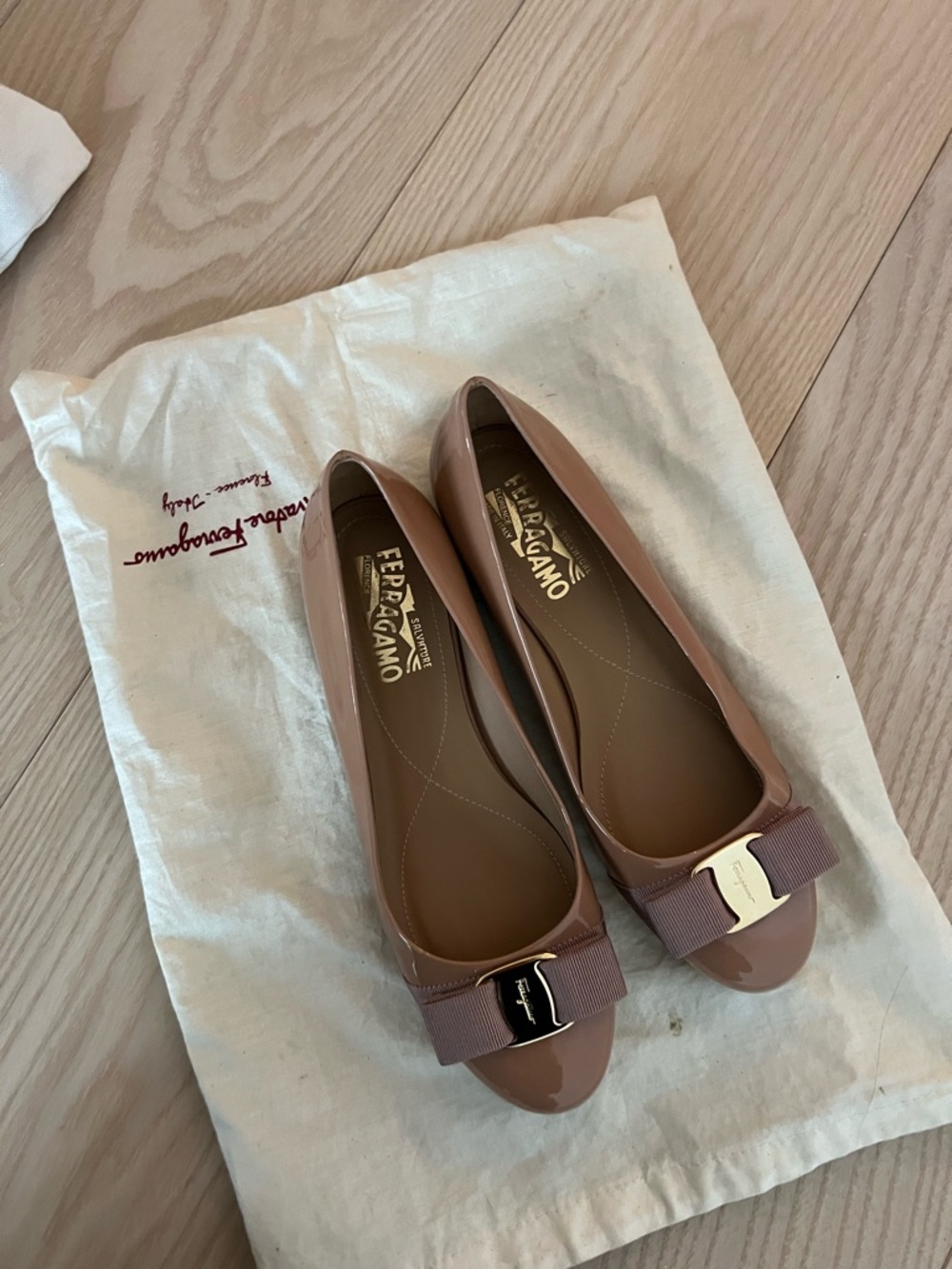 Salvatore Ferragamo Nude Pink Vara Bow Patent Ballet Flats